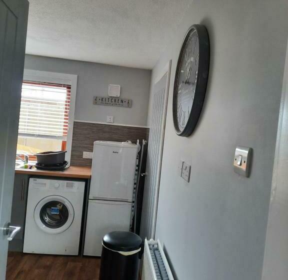 Ella S Hoose