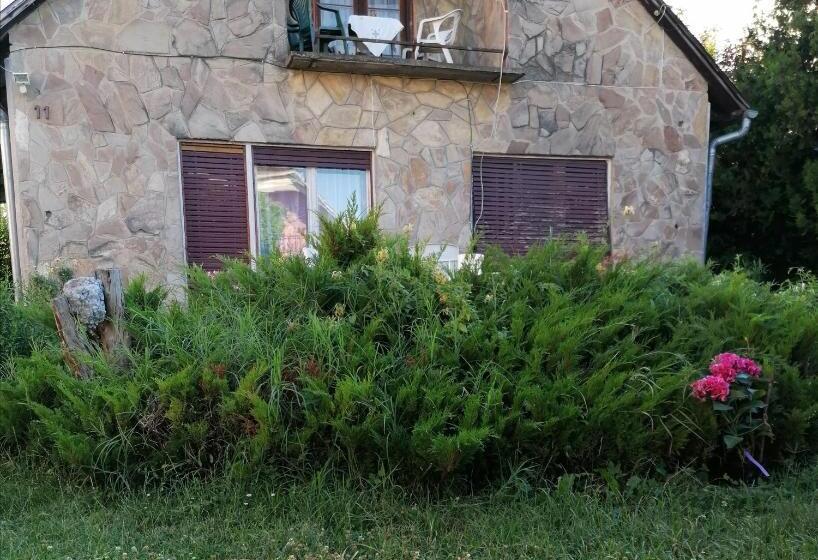 Hortenzia Apartman