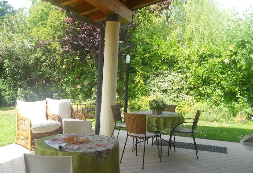 تختخواب و صبحانه A Casa Di Manu