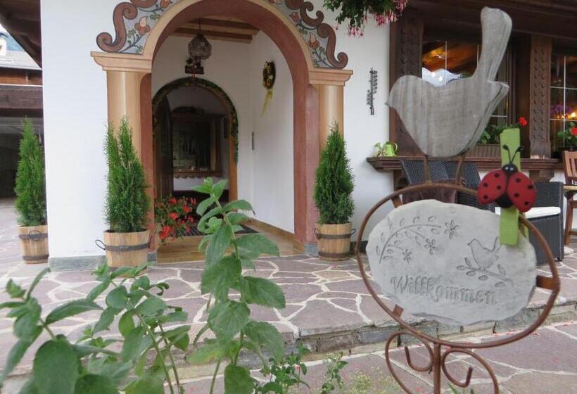 تختخواب و صبحانه Pension Mühlbachhof