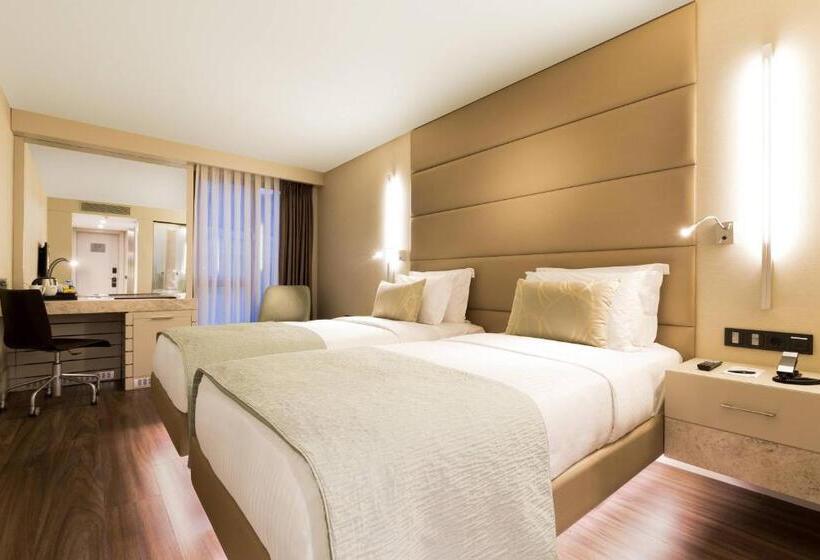 Ac Hotel Istanbul Macka