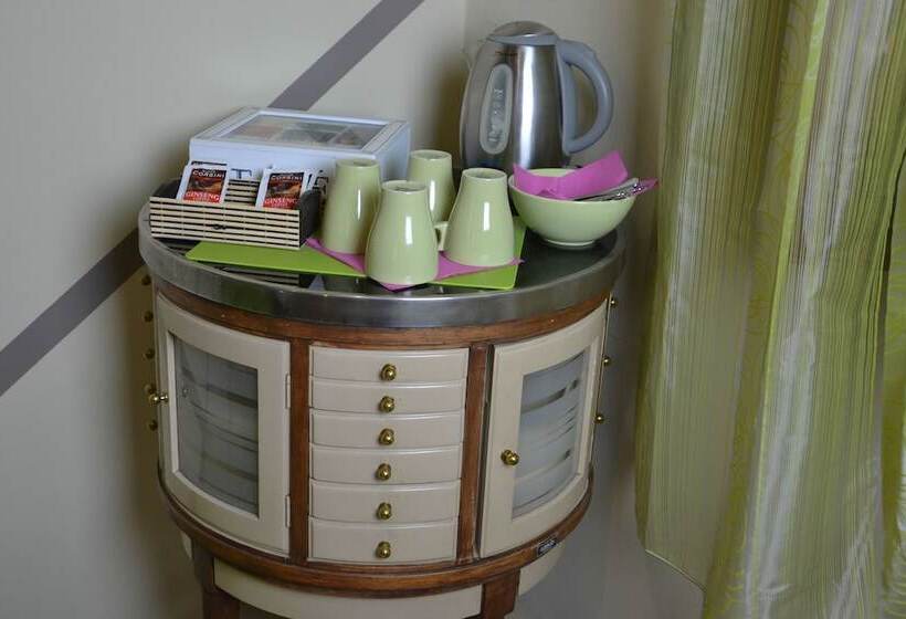 Fotos del hotel B&b Leopoldo And Apartements:  32