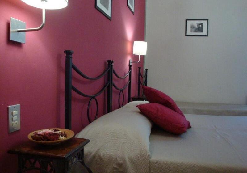 Fotos del hotel B&b Leopoldo And Apartements:  2