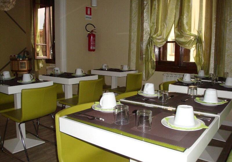 Fotos del hotel B&b Leopoldo And Apartements:  63