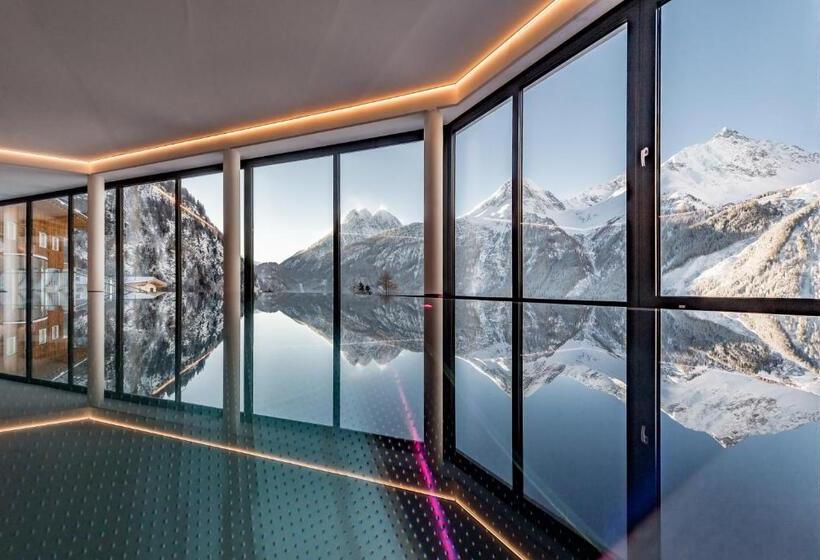 هتل Burgstein   Alpin & Lifestyle