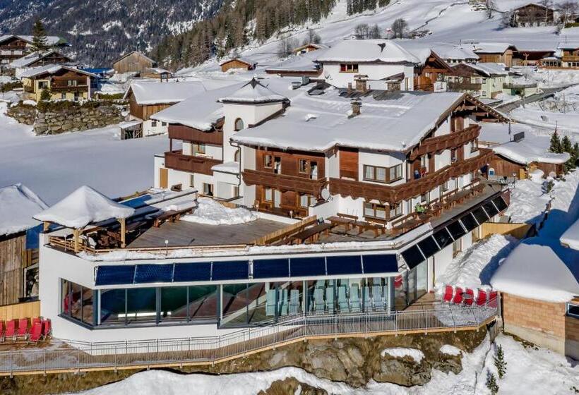 هتل Burgstein   Alpin & Lifestyle