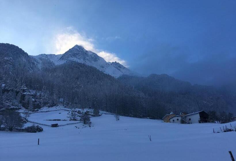 هتل Burgstein   Alpin & Lifestyle