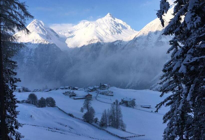 هتل Burgstein   Alpin & Lifestyle
