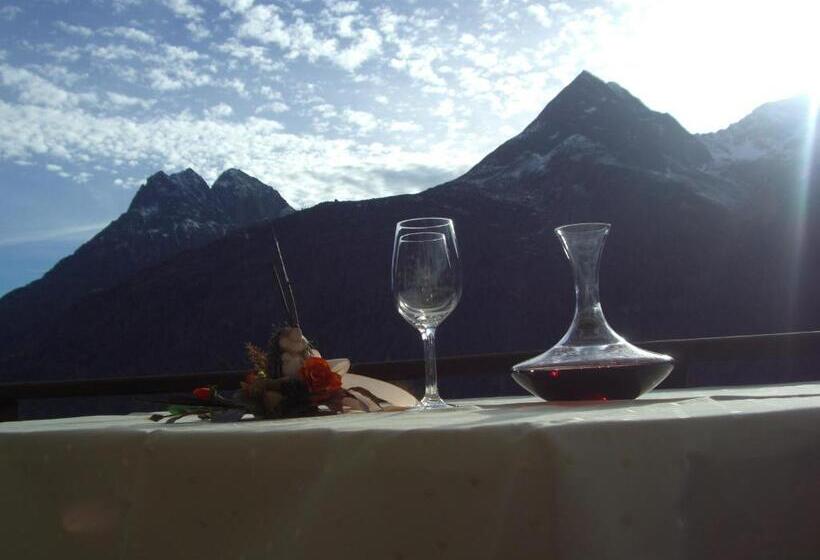 هتل Burgstein   Alpin & Lifestyle