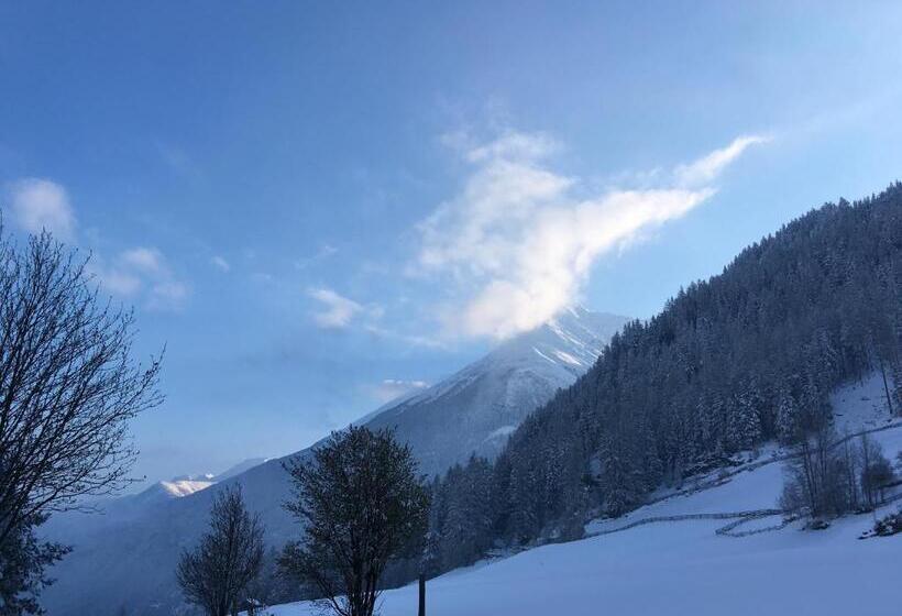 هتل Burgstein   Alpin & Lifestyle