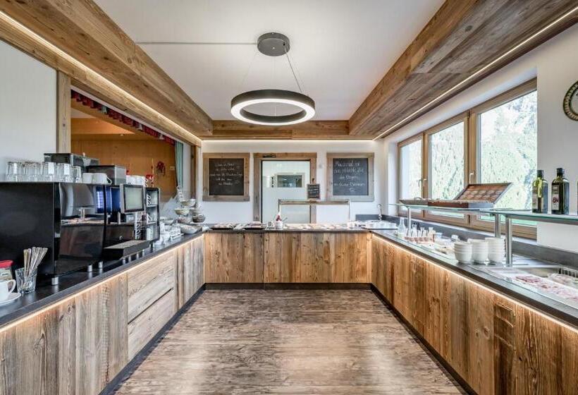 هتل Burgstein   Alpin & Lifestyle