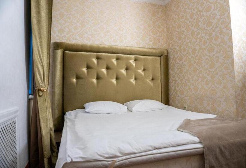 בית מלון כפרי De Paris