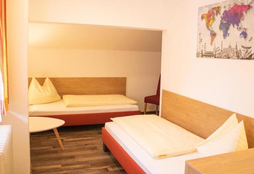 Hotel Pension Maria Theresia