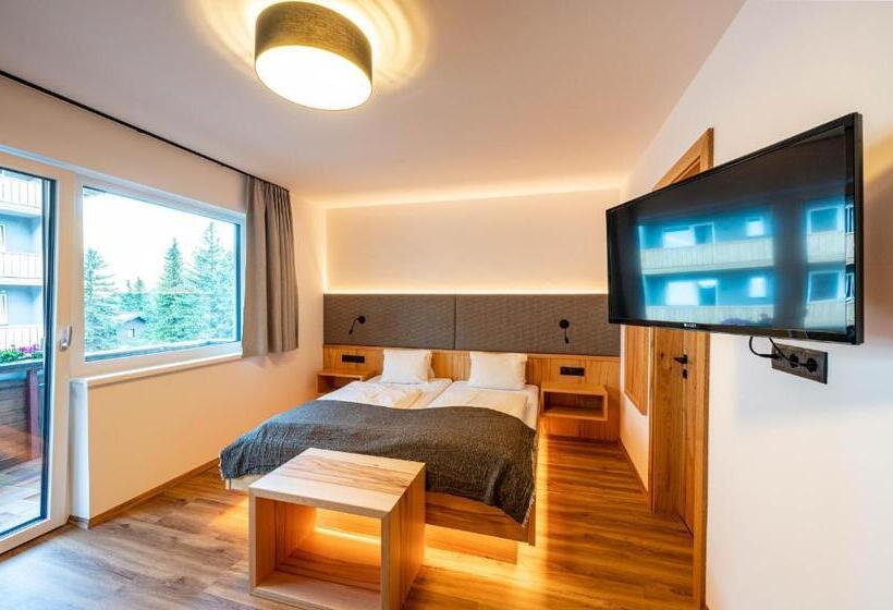 Отель Rustika   Appartements & Spa