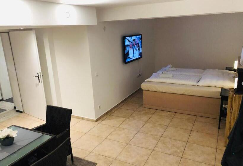 پانسیون Krone