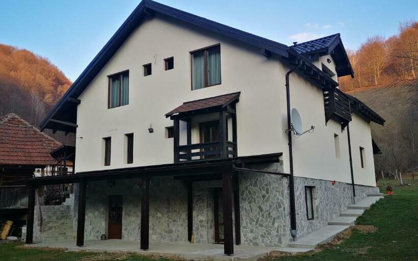 Casa De Vacanță Edya