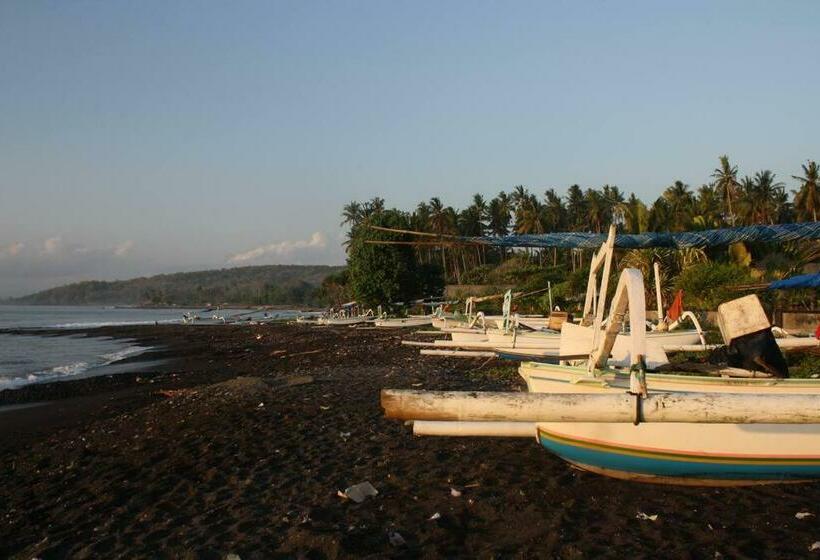 Villa Jasri Point   Beachfront Villa Close To Surf
