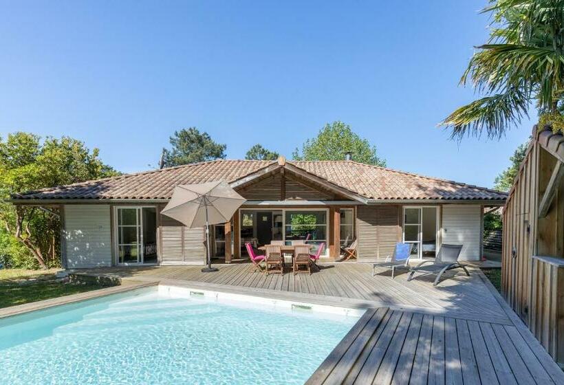 Care Villa T4 Avec Piscine