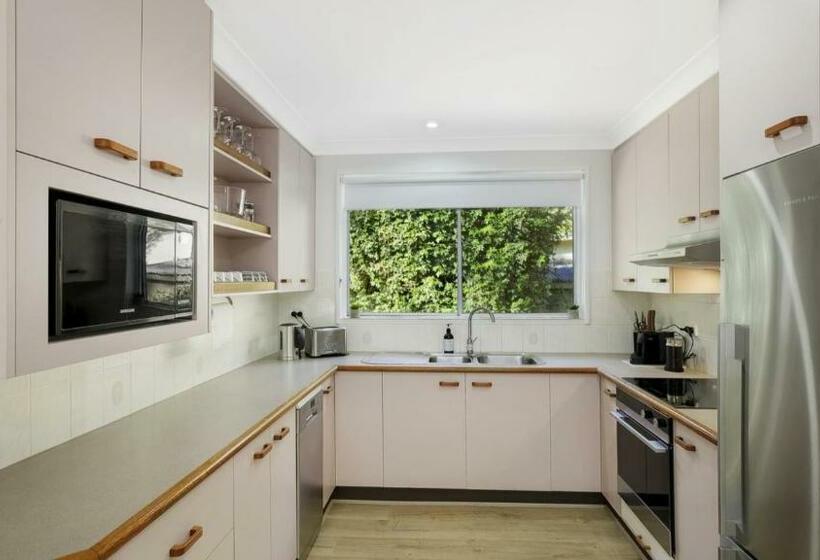 Redgum Rainforest Retreat   Pearl Beach
