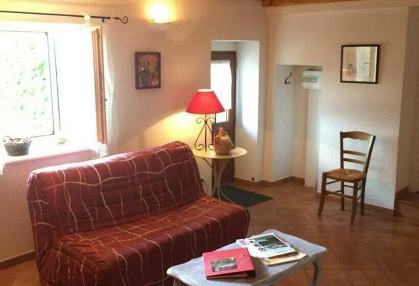 Charmant Gîte Avec Poêle à Bois, Terrasse Et Jardin, Sentiers Rando, 1 Chambre + Mezzanine Fr 1 49