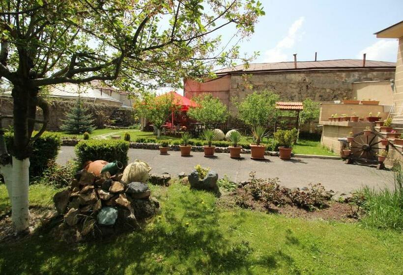 Mardoyan S Guest House