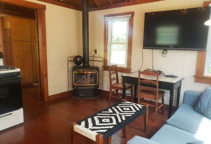 Long Beach Cottages   Private Sand Beach