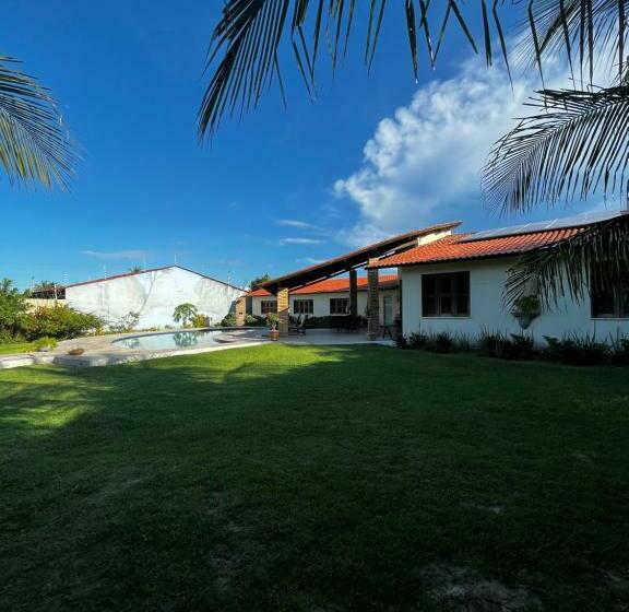 Casa Bavaria Em Praia Do Morro Branco Na Marina