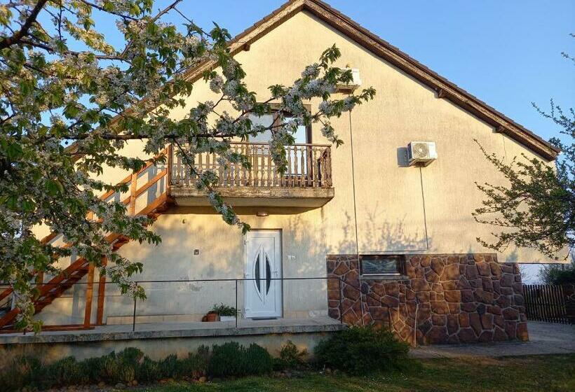 Malibu Apartment Balaton North