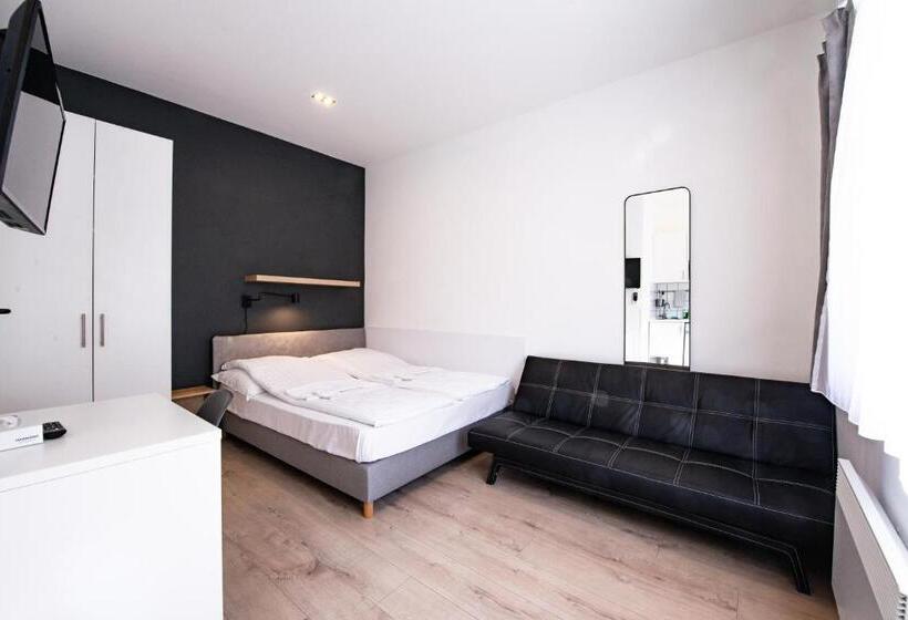 Chesscom Apartments