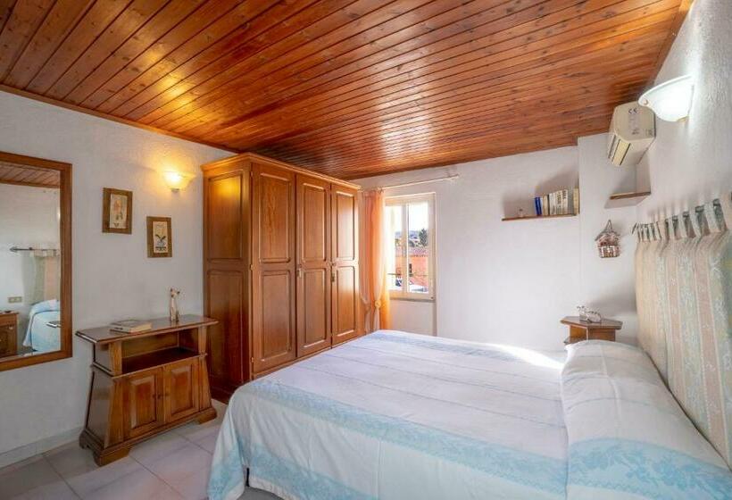 Le Case Di Mara   Monte Petrosu House