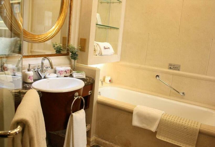 Fotos del hotel Dynasty International Hotel Dalian:  15