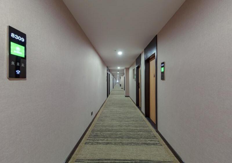 ホテル Greentree Inn