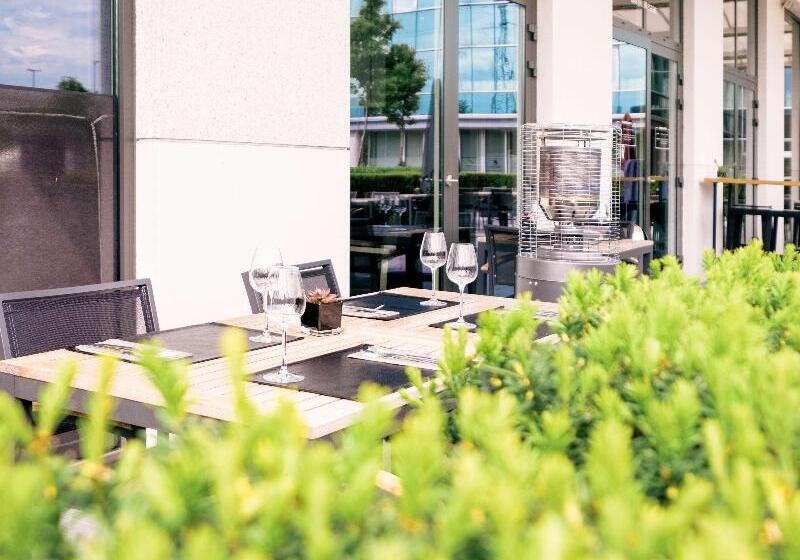 هتل Mercure Roeselare