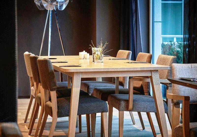 هتل Mercure Roeselare