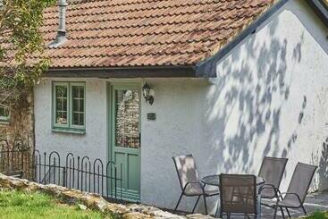 Half Moon Cottage