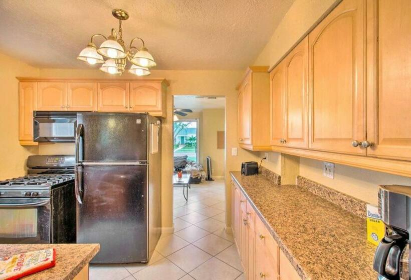 Quiet House On Wpb