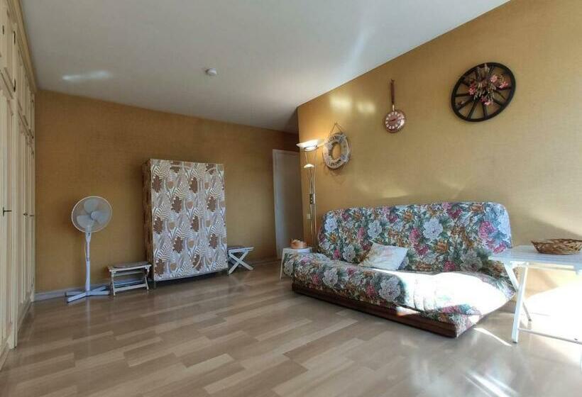 Studio Pour 4 Avec Terrasse Ensoleillée, Parking Privatif, à 250m Des Plages à Antibes Fr 1 252 15