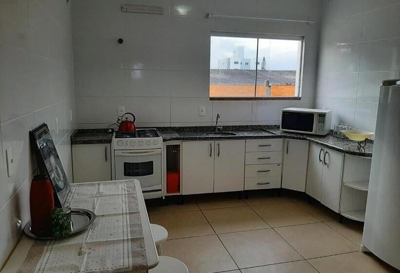 Apartamento Em Tijucas Próximo A Praias