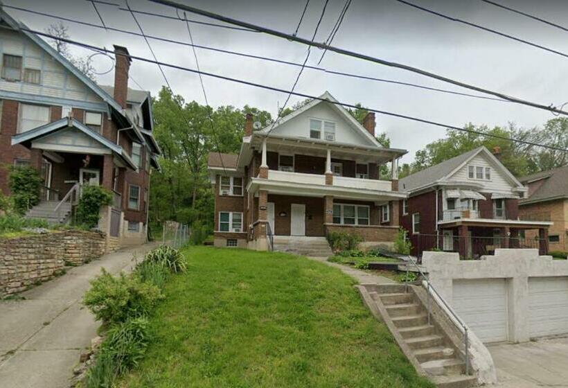 Charming 2bd Near Uc, Hospitals,zoo