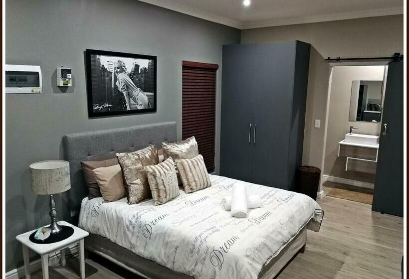 Studio 77