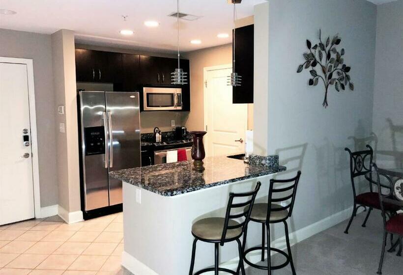 Midtown Oasis   Pool And Private Balcony