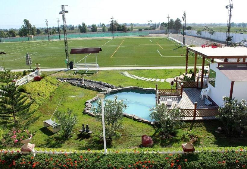 El Paraíso Eco Resort