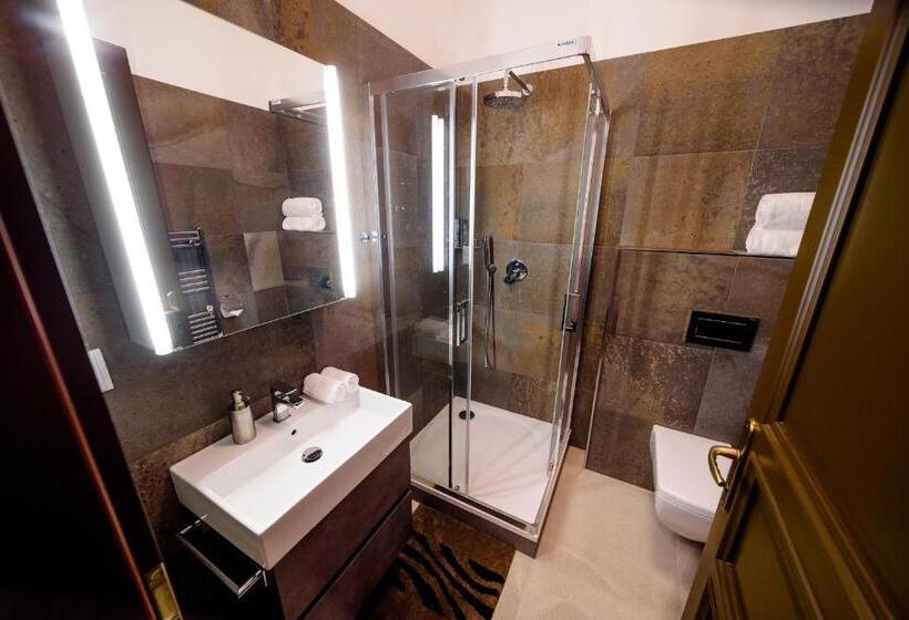 Fifty Shades Of Gray Studio, City Center