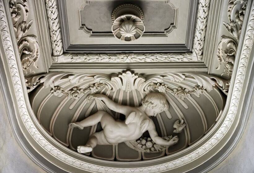 Altus Palace   Destigo Hotels