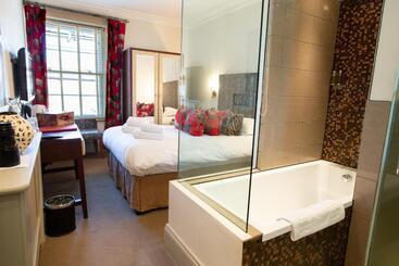 Hartnoll Hotel & Spa