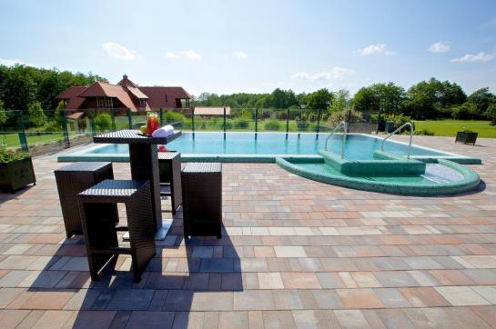 Отель Forest Hills Golf & Country Club