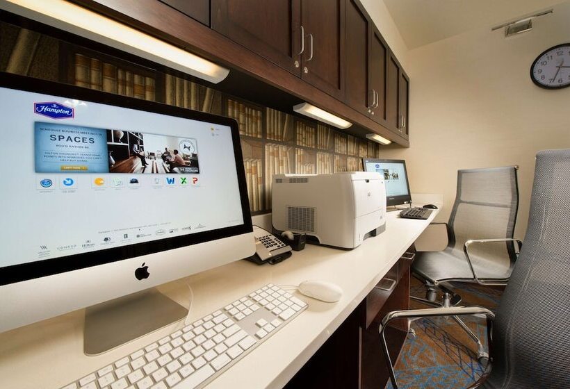 فندق Hampton Inn & Suites Baltimore/woodlawn