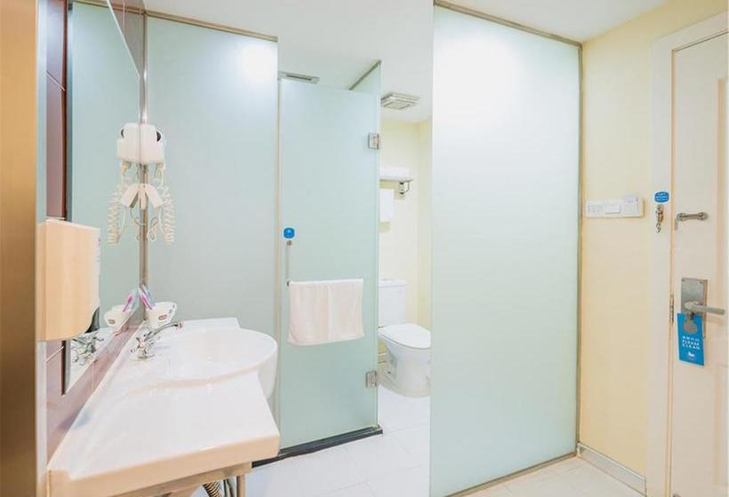 호텔 Hanting Express Shanghai Chuansha Road Subway Station