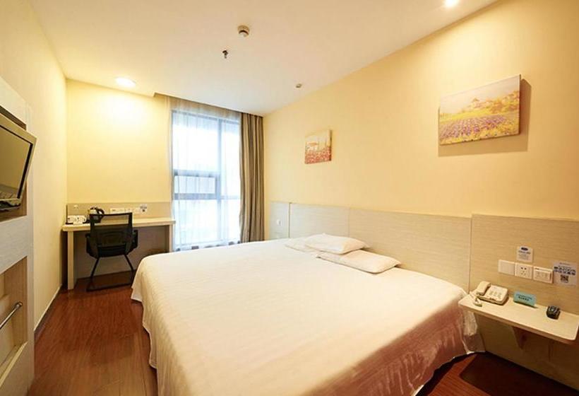 호텔 Hanting Express Shanghai Chuansha Road Subway Station