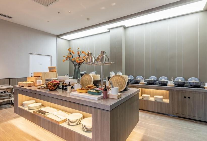 בית מלון כפרי Hanting  Tianjin Yibindao Metro Station